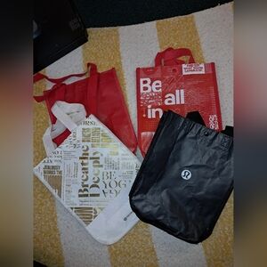 4 Lululemon brand Reusable totes